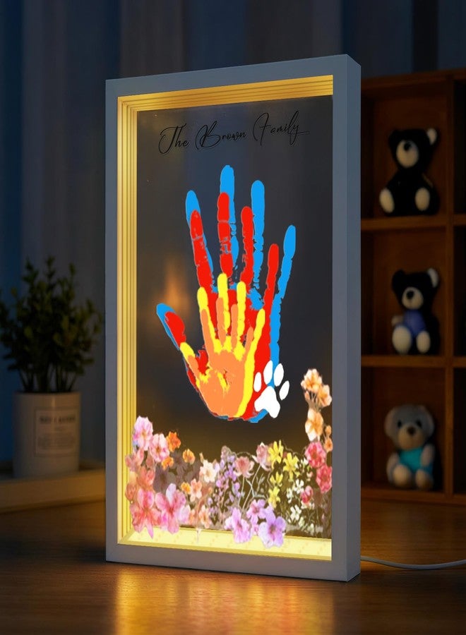 أور ورم مجموعة OurWarm العائلية لبصمات الأيدي مع إضاءة، إطار خشبي تذكاري لبصمات الأيدي مع ملصق وطلاء آمن للأطفال غير سام، هدايا تذكارية للمواليد الجدد، عيد الأم، الآباء الجدد، يوم التبني - Image 1